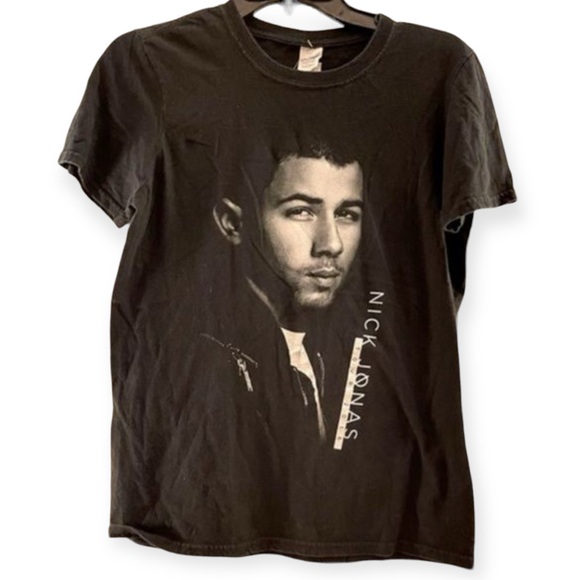 Nick Jonas‎ Women’s 2016 Tour Shirt Size S - Picture 1 of 4